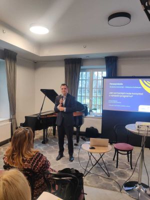 Konferencja "Skuteczna profilaktyka uzależnień w Nadarzynie: Jak przeciwdziałać zachowaniom problemowym?"